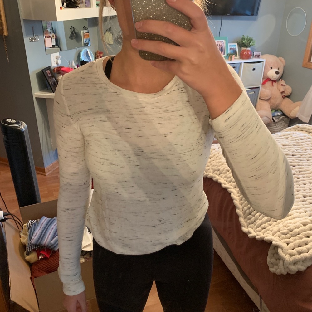 Heathered gray long sleeve